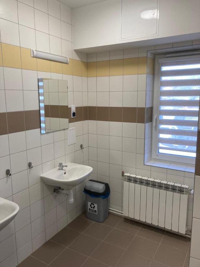Hostel Przy Stadionie Jaworzno Eksteriør billede