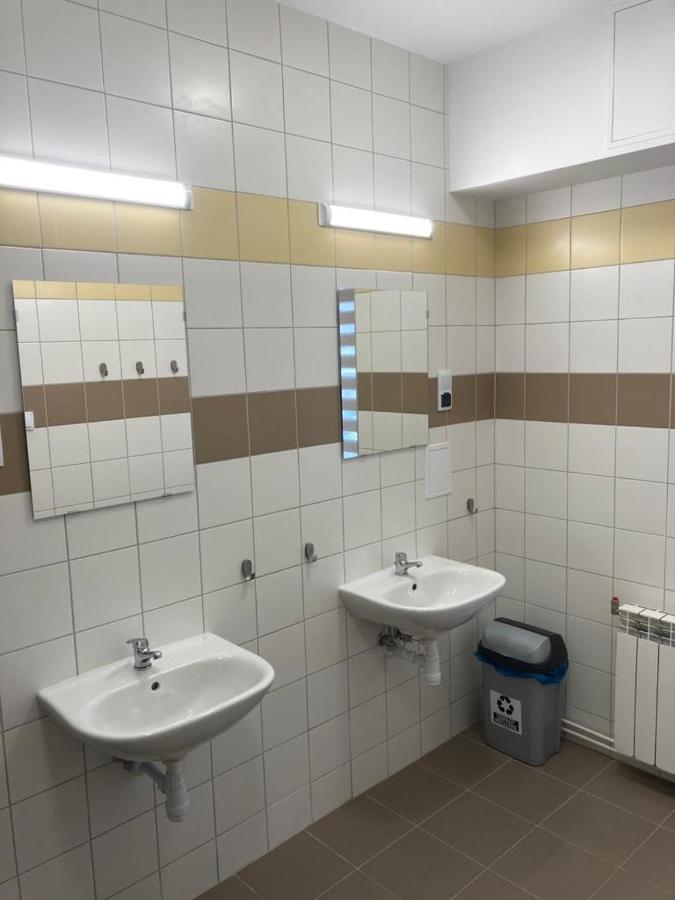Hostel Przy Stadionie Jaworzno Eksteriør billede